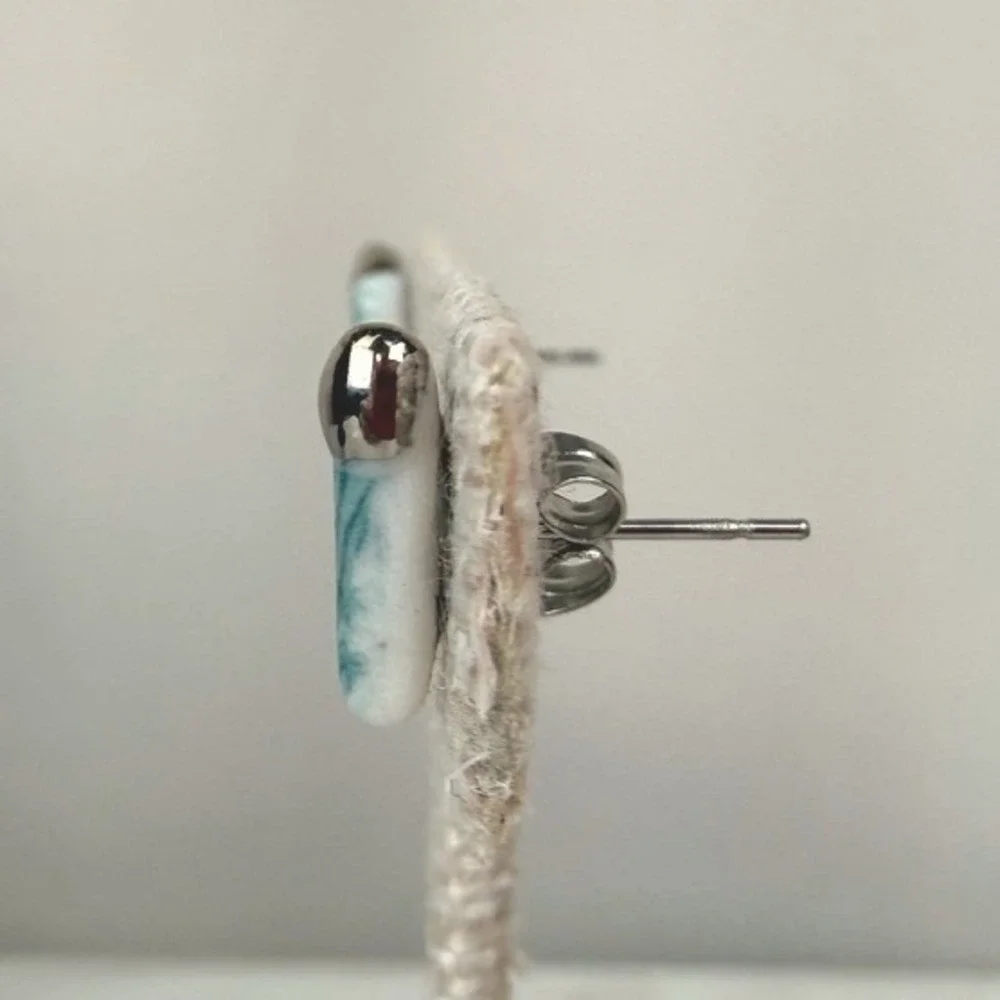 MELANIE SHERMAN Handmade Porcelain Silver‎ Stud Earrings Coastal Modernist USA